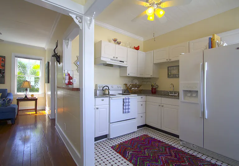 327 Margaret St #3 — Photo 14
