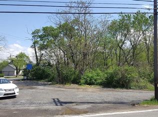 282 Center Grange Rd, Aliquippa, PA 15001