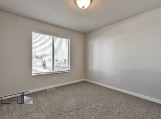 2104 N Evans Cove Loop, Layton, UT 84041