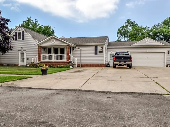 439 E 305th St, Willowick, OH 44095