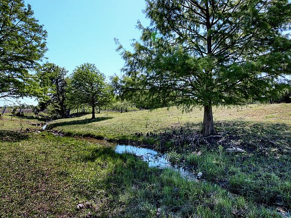 3rd image of 800 County Road 430