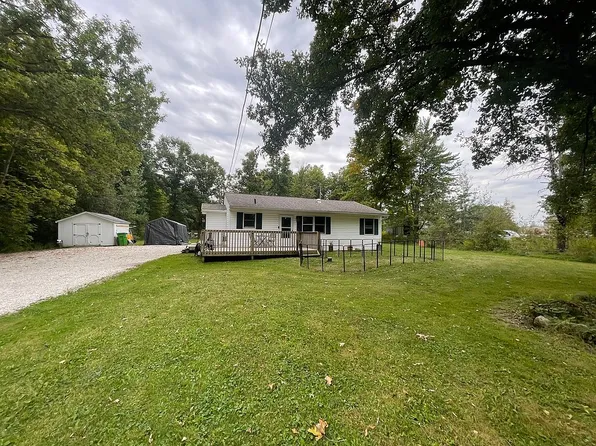 16745 Peters Rd, Middlefield, OH 44062
