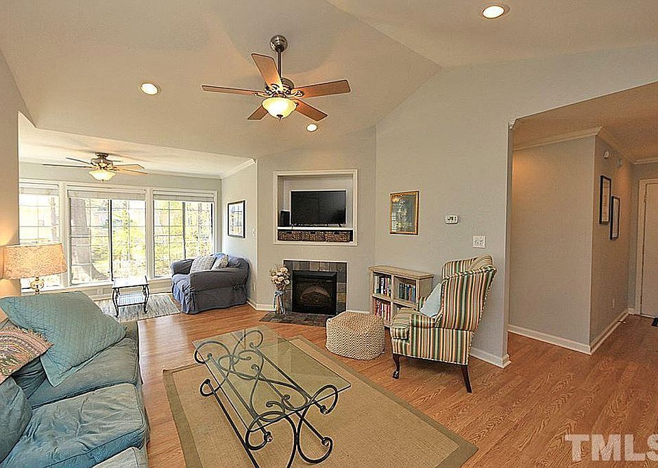 1st image of 1001 Kingswood Dr APT L