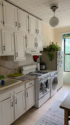 Rented by Beverly Hoffman, LREB | media 3