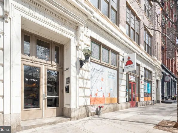 315 Arch St APT 405, Philadelphia, PA 19106