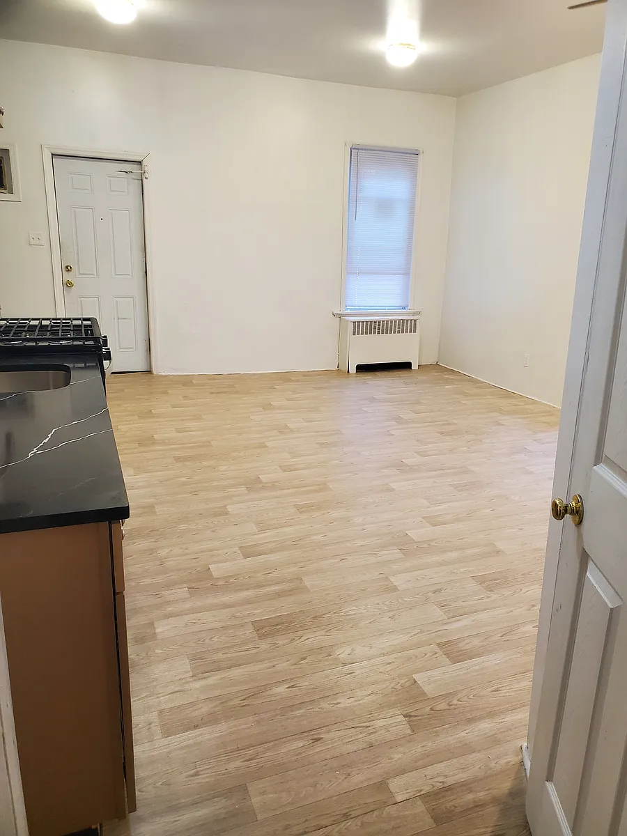 Kitchen - W 24th St