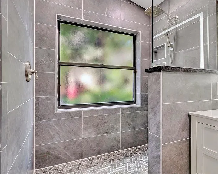 6044 Marella Dr — Photo 32