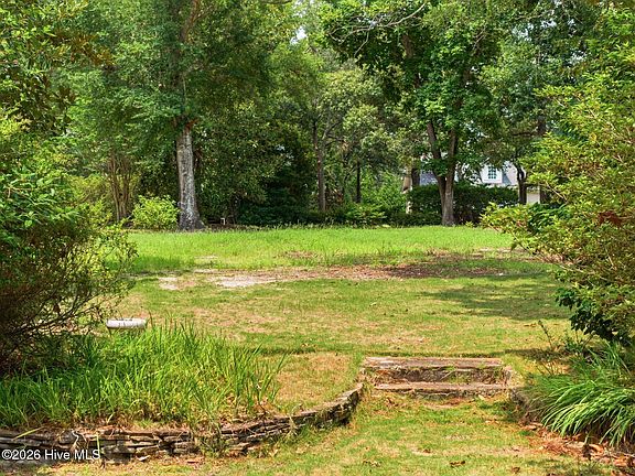 2nd image of 813 Gull Point Road