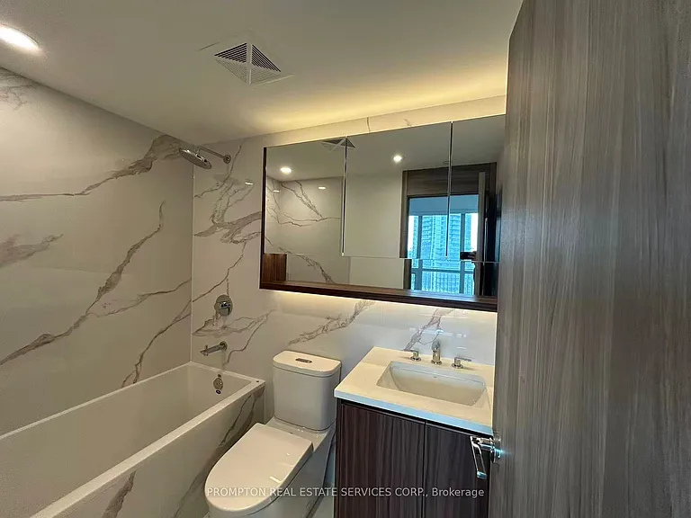 18 Esther Shiner Blvd #1216 — Photo 16