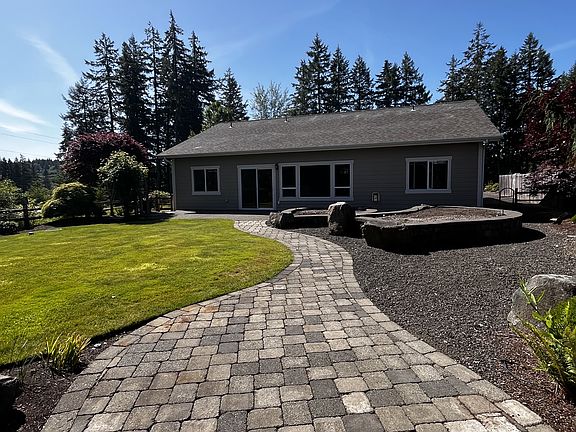 4th image of 251 W Berry Ridge Rd