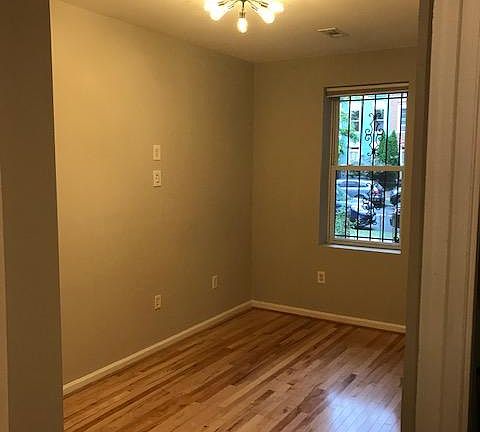 Bedroom #1