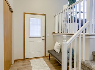 17838 Olive St, Omaha, NE 68136