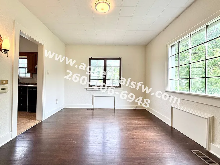4708 Palatine Dr — Photo 5