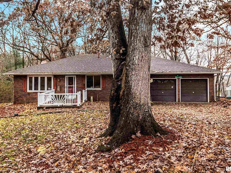1st image of 8 Essex Ct