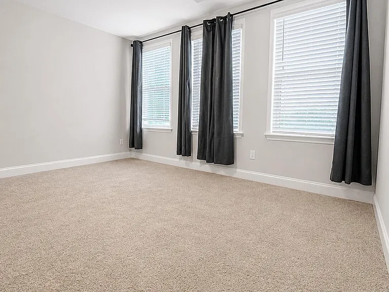 820 Alma Square Dr — Photo 29