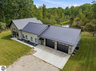 6468 Dunhill Dr, Stanwood, MI 49346