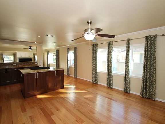 5th image of 4759 Whitewood Ave