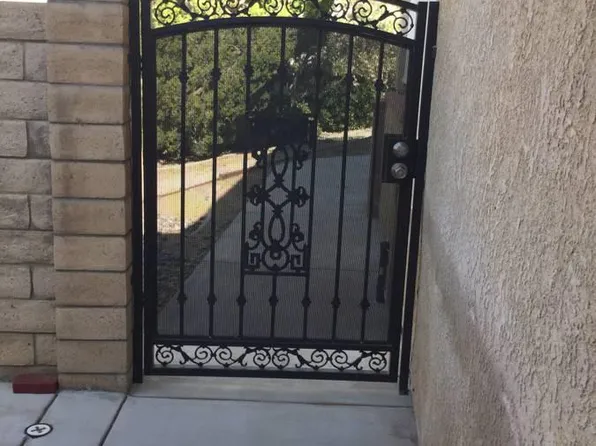 3437 Caspian Dr, Palmdale, CA 93551