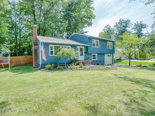 53 Paxwood Road, Delmar, NY 12054