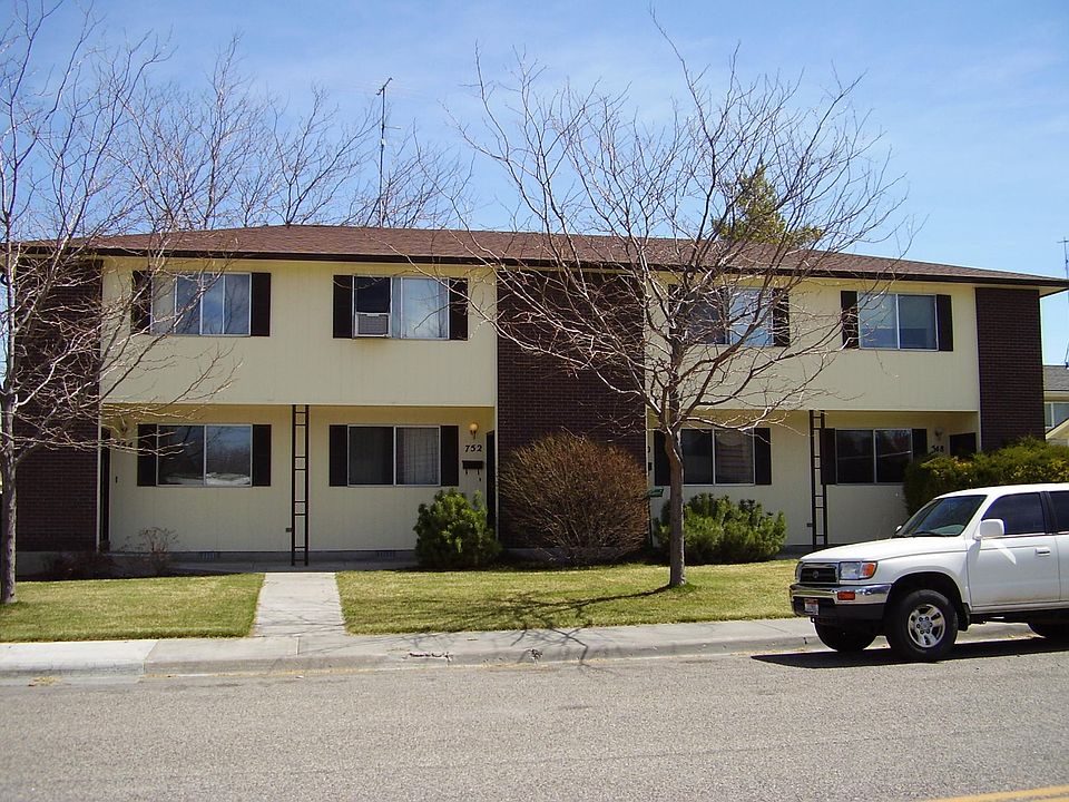 1st image of 752 N Fanning Ave