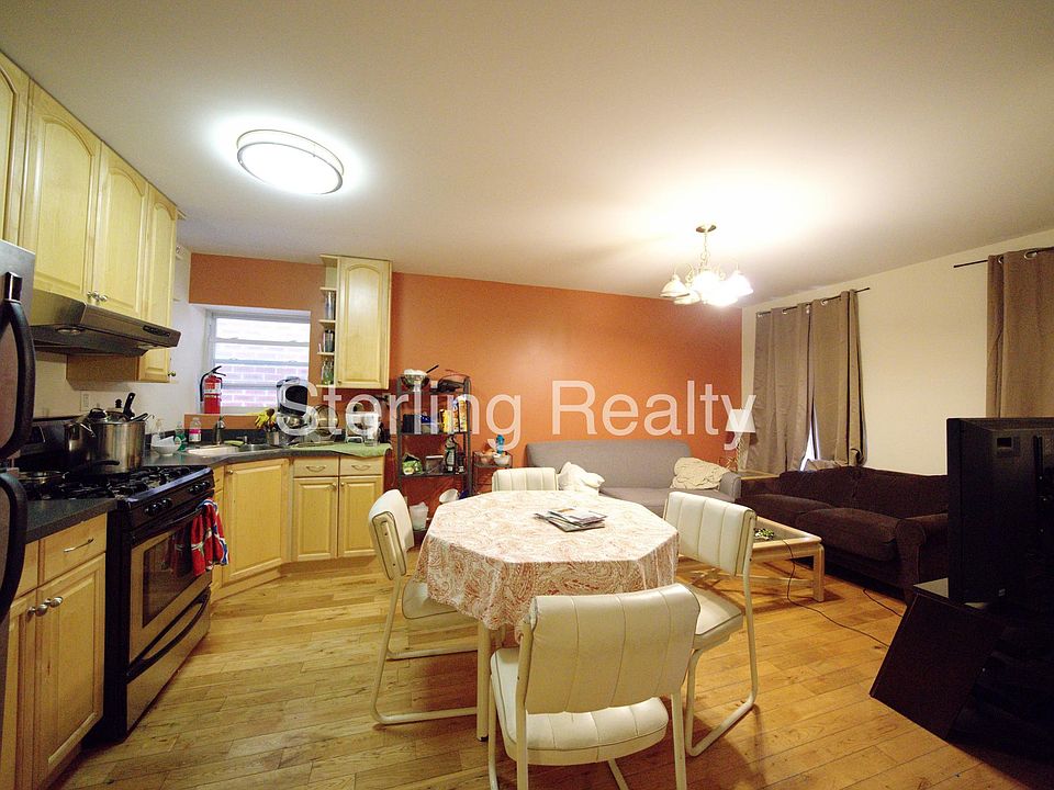 1st image of 2848 47th St