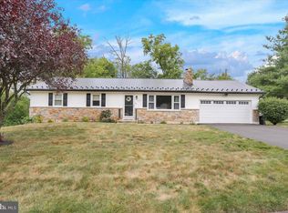 723 Eastwick Dr, Reading, PA 19606