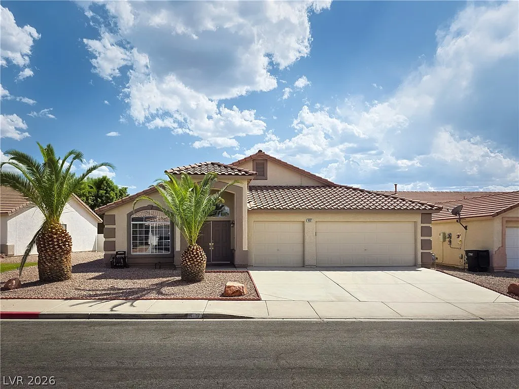 Building Photo - 1037 Blue Lantern Dr