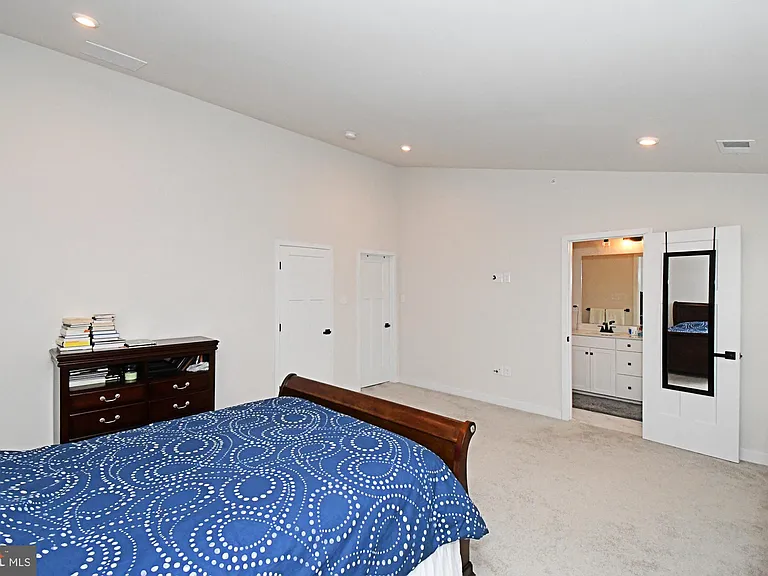 500 Sterling Dr — Photo 27