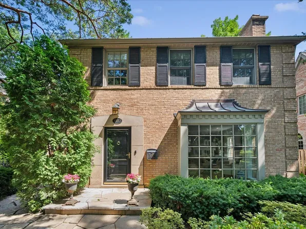 1037 Oak St, Winnetka, IL 60093