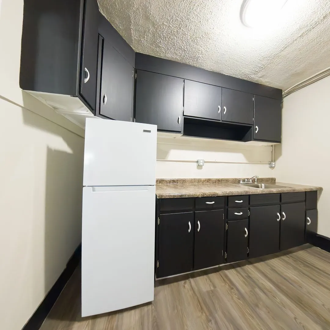 Cottage Heights Apartments — Photo 2