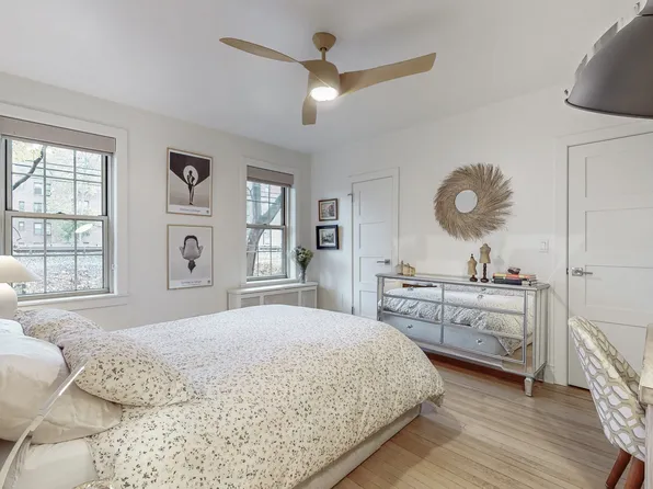 150 Burns Street image 12 of 27