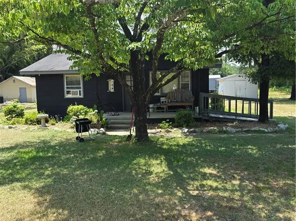 4609 Sterling St, Fayetteville, NC 28306