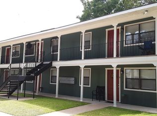 704 Pecan St, Brenham, TX 77833