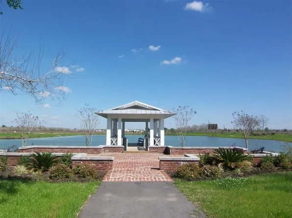 7720 Water Edge, Beaumont, TX 77707