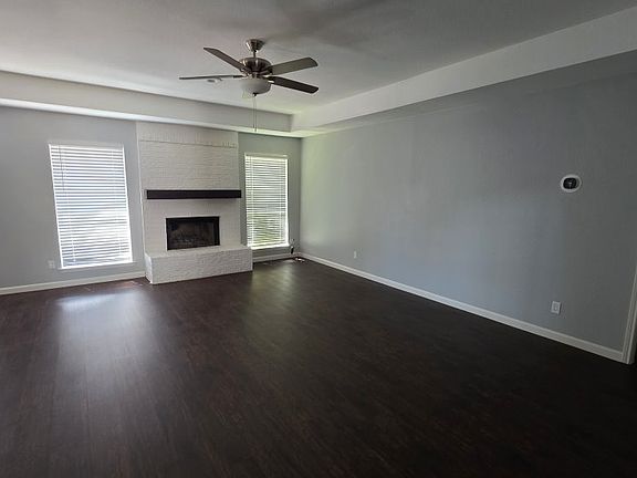 5th image of 472 Cherokee Ct S