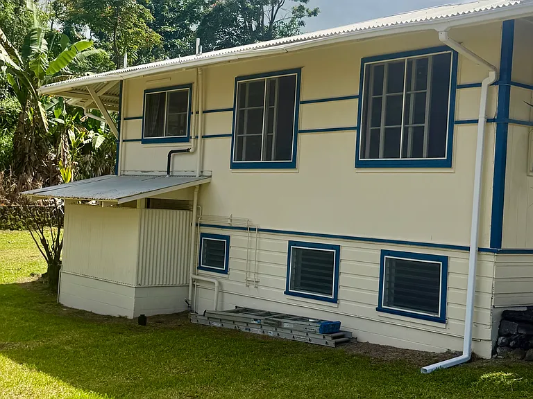 W Puainako St — Photo 2