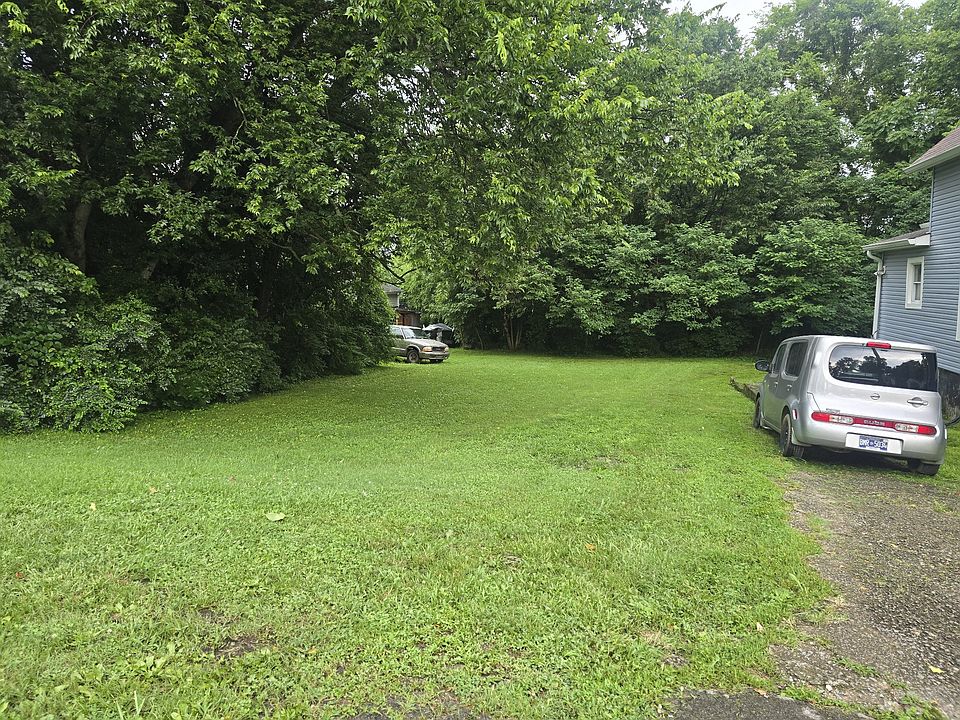 2nd image of 0 W 3rd St