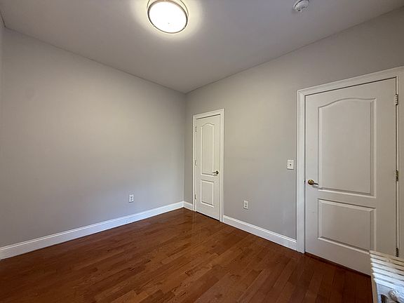 5th image of 384 Baldwin Ave APT 20A