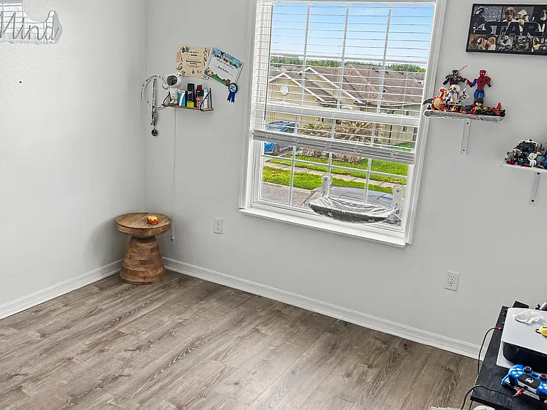 2239 Canyon Breeze Ave — Photo 27