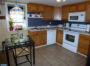 37 E Wyomissing Ave, Mohnton, PA