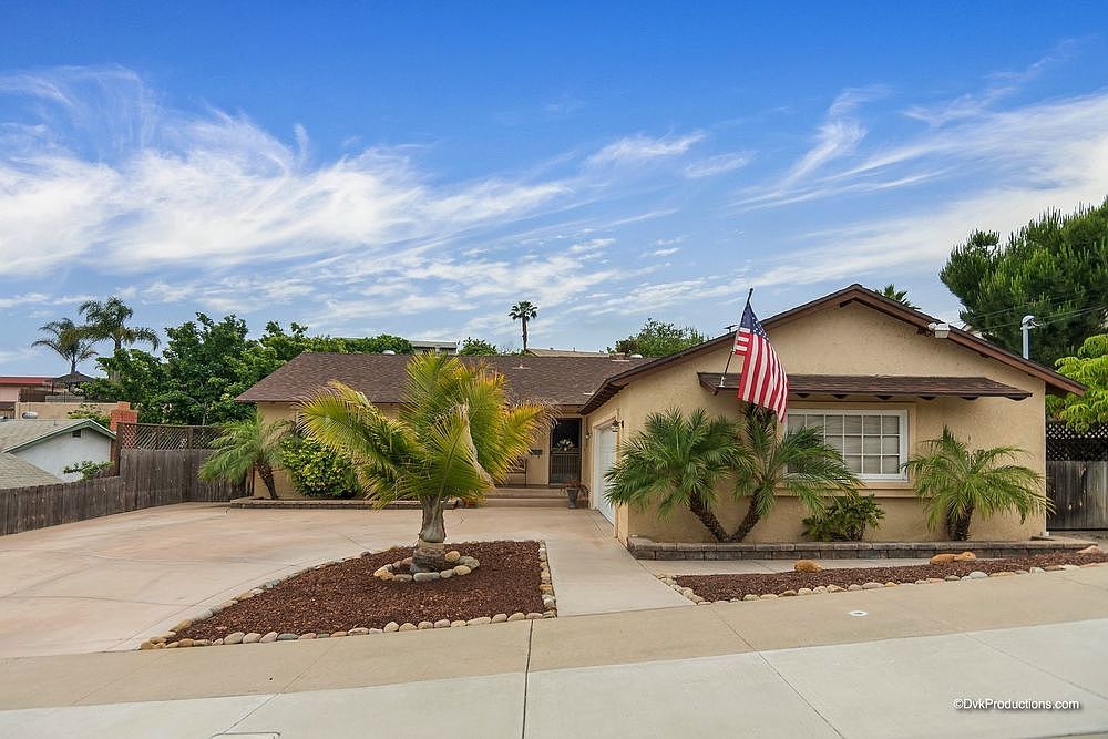 2818 Rhoades Rd San Diego CA 92139 Zillow