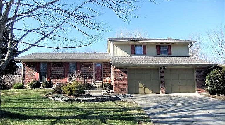 1st image of 806 White Oak Dr