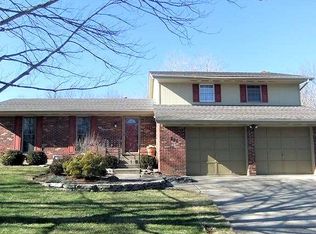 806 White Oak Dr, Oxford, OH 45056