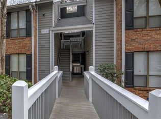 209 Warm Springs Cir, Roswell, GA