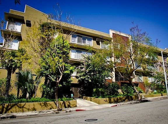 2nd image of 1155 Hacienda Pl #214