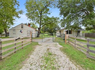 3004 Old Kurten Rd, Bryan, TX 77803