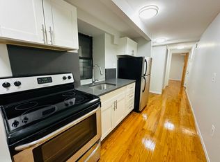 327 W 20th St #LLA, New York, NY 10011