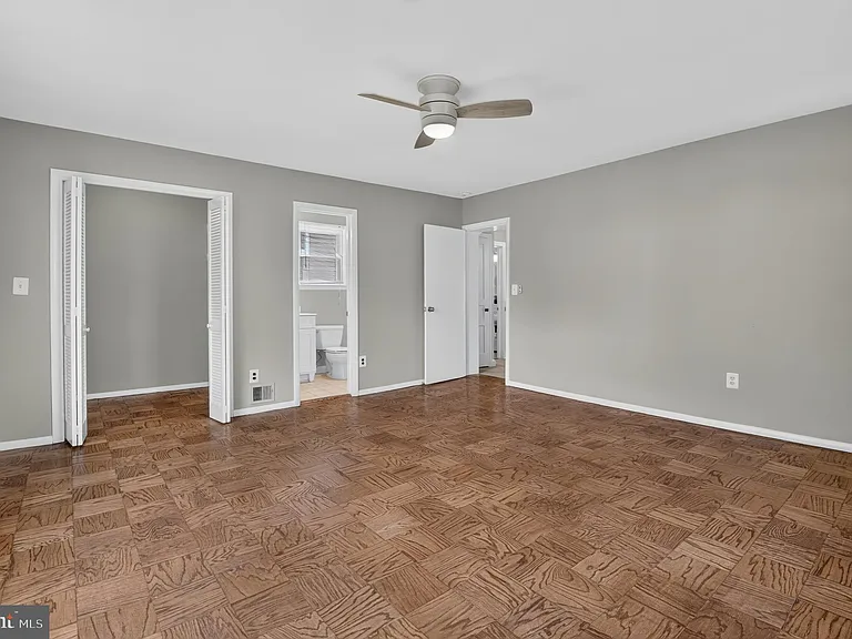 9315 Linden Ave — Photo 13