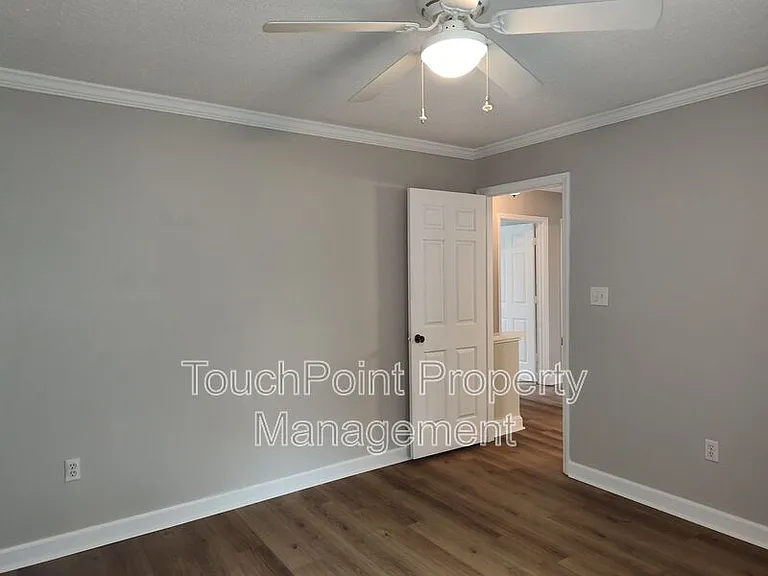 7413 Doves Nest Cir — Photo 26
