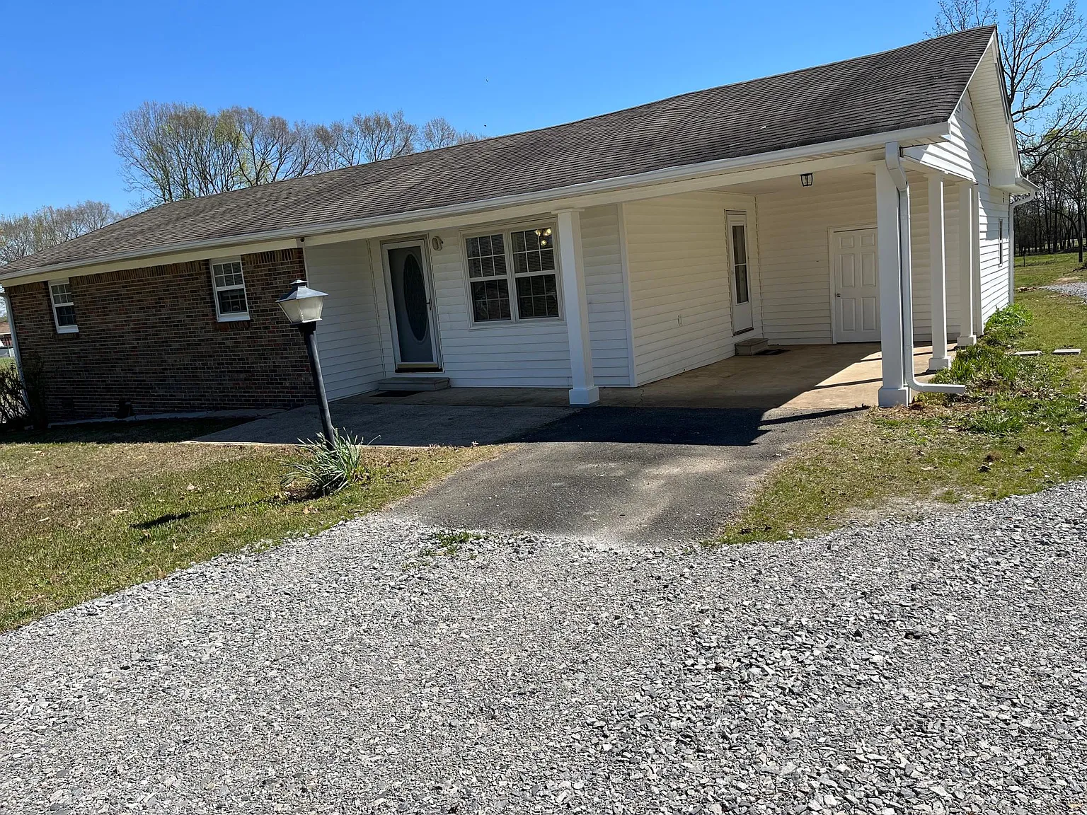 65 Jackson Ave — Photo 4